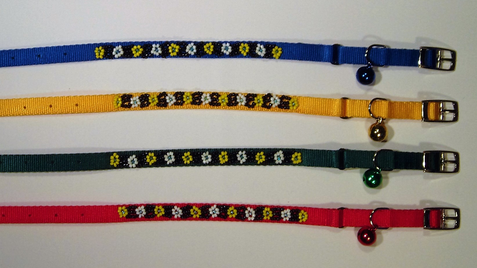 Cat Collar with Flower Pattern